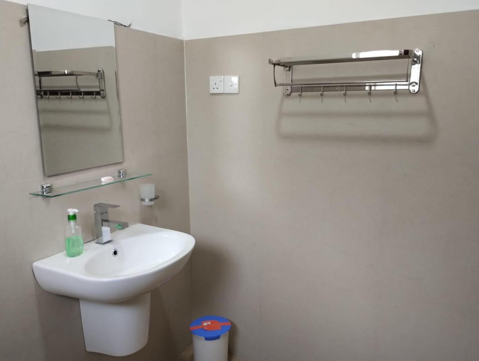 Urban Breeze Otel Kundasale Dış mekan fotoğraf